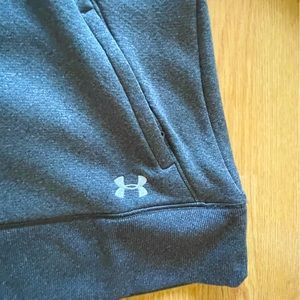 Under Armour, Women’s Semi-Fitted  Quarter Zip Pullover, CoolGear (Size Medium)